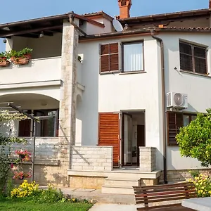Nena Apartament Pula